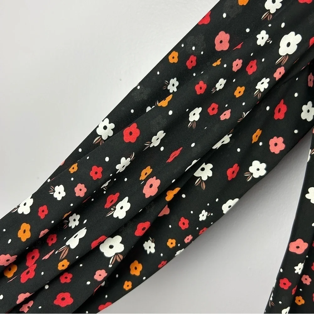 Cabi Floral Long Sleeves Striped Cuffs Button Down Blouse Small Black Red - Picture 8 of 13